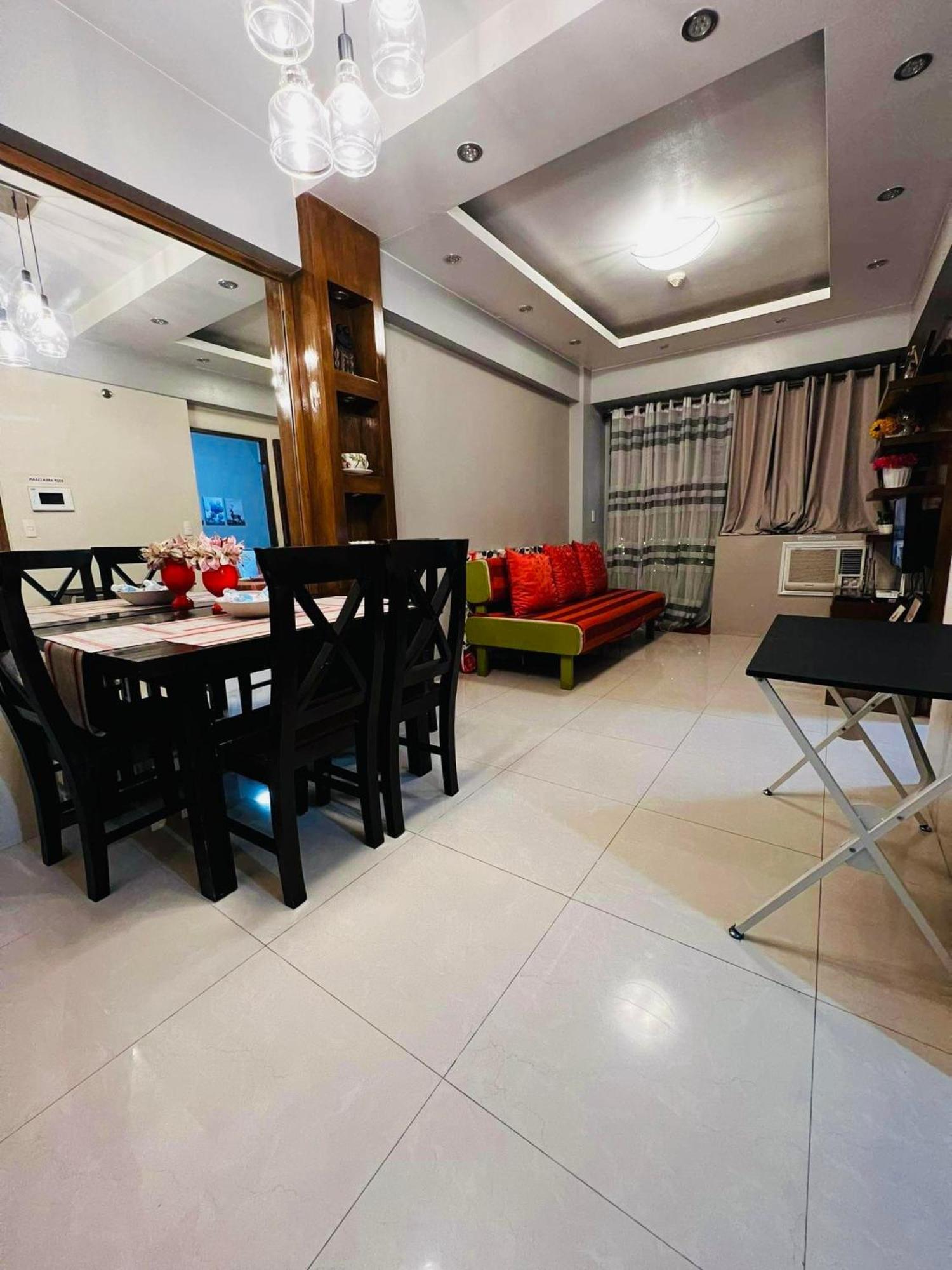 One Palm Tree Villas Condominium - Studio 10O With Balcony - Across Terminal 3 Airport مانيلا المظهر الخارجي الصورة